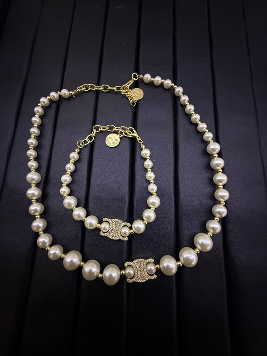 Дамско колие с две лица