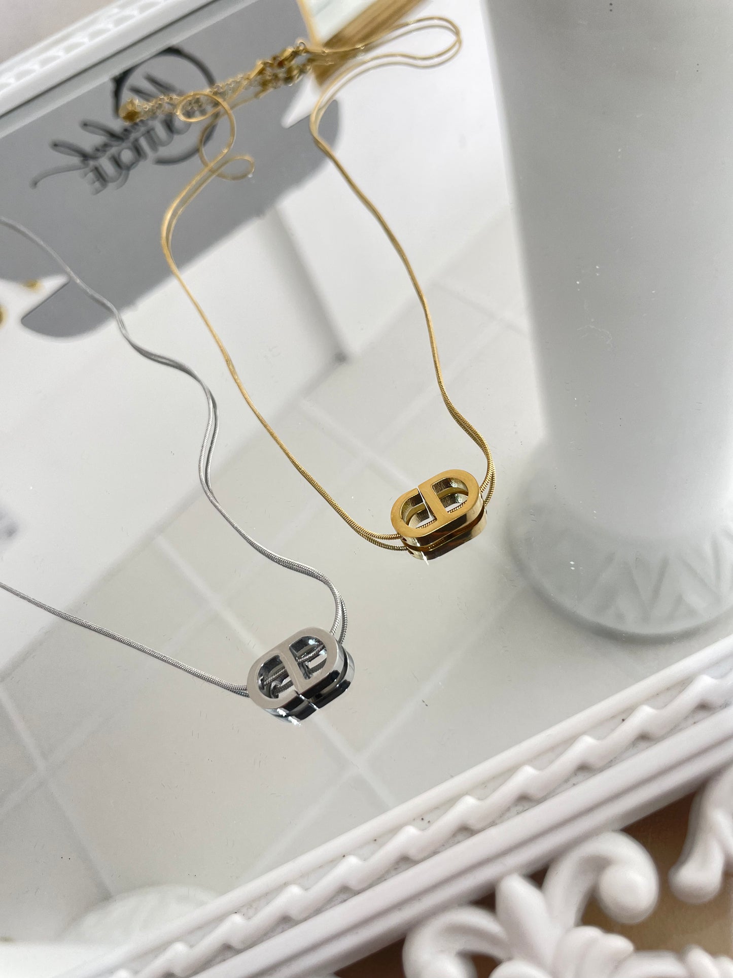 Дамско колие “CD”