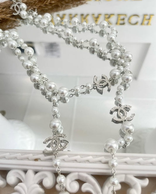 Дълга огърлица с перли