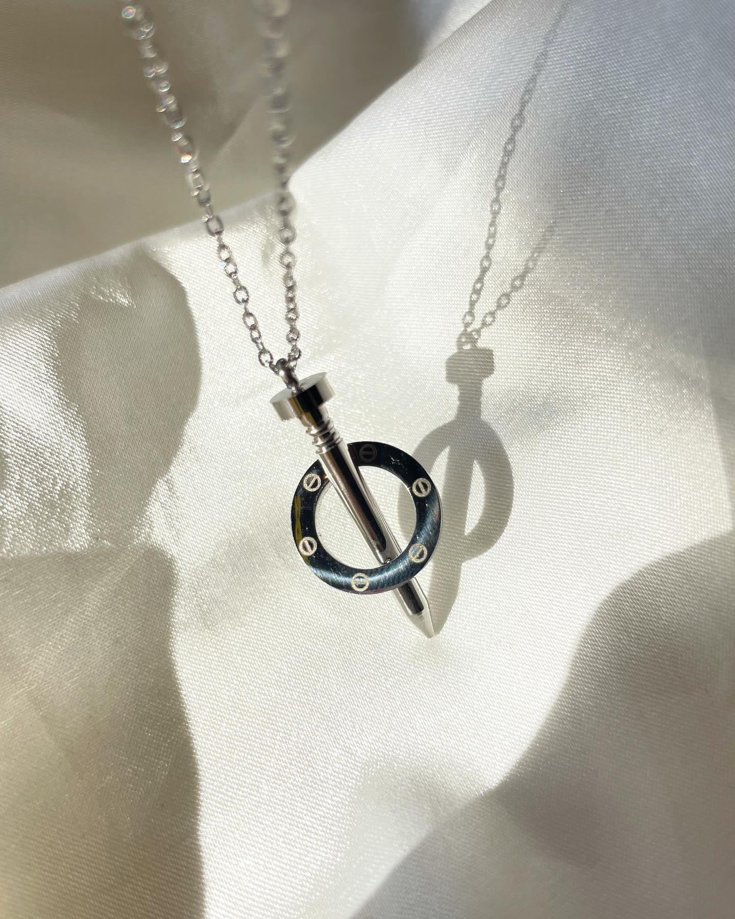 Дамски комплект обеци и колие