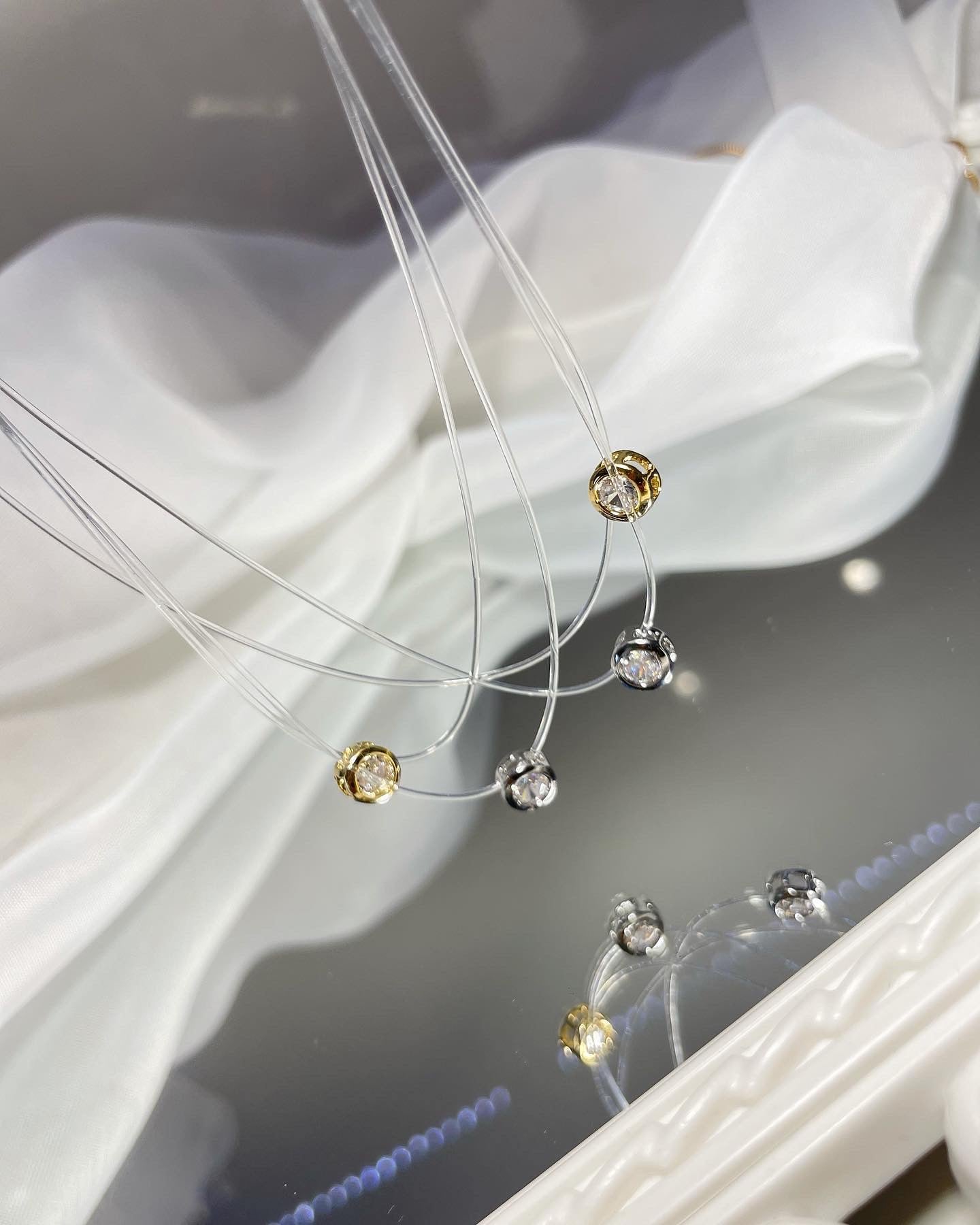 Колие с едно камъче