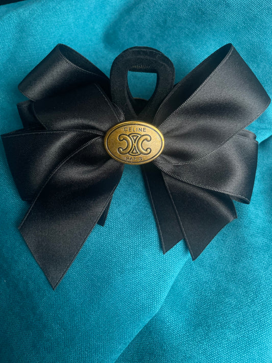 Кадифена шнола-панделка