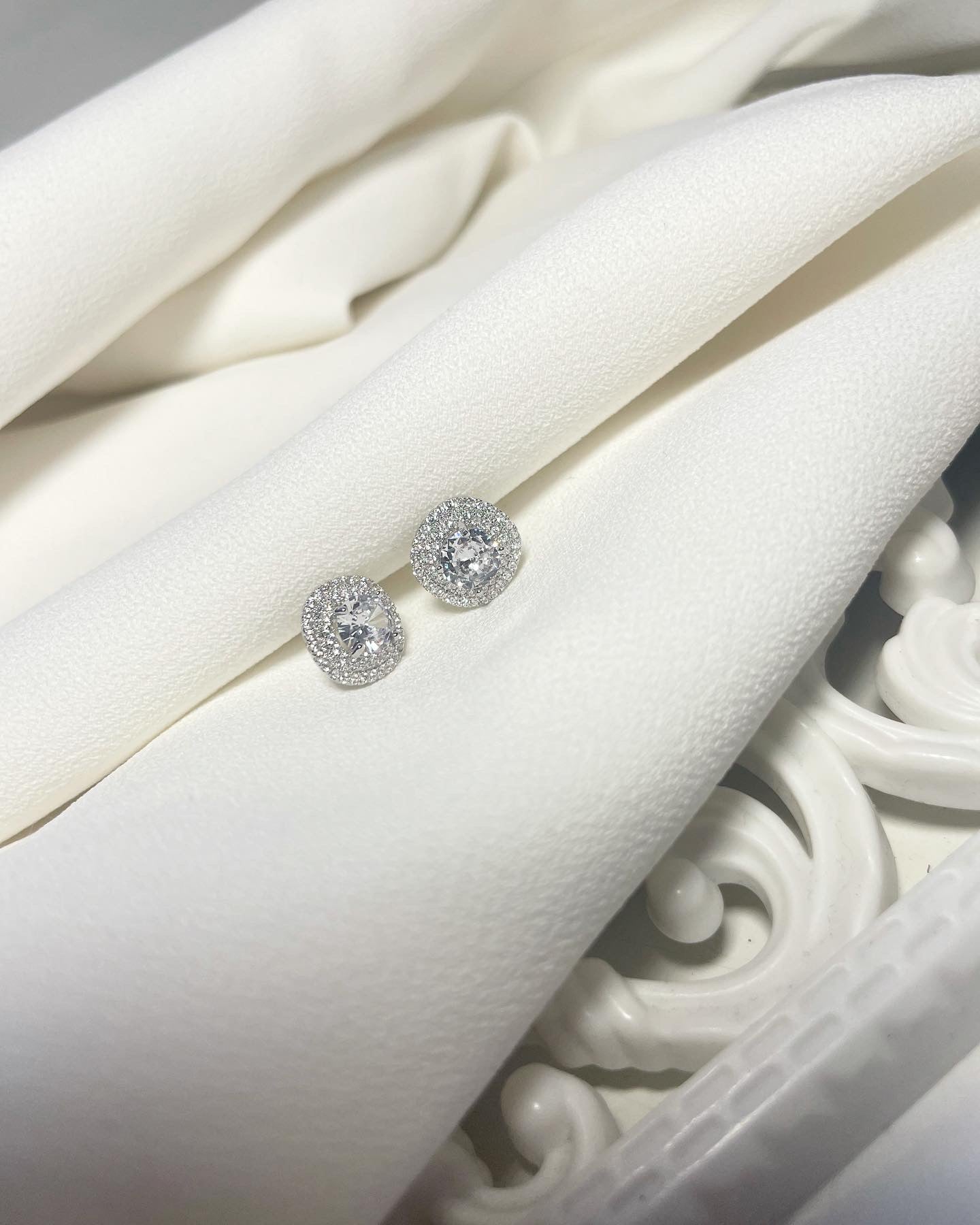 Обеци "Циркон"