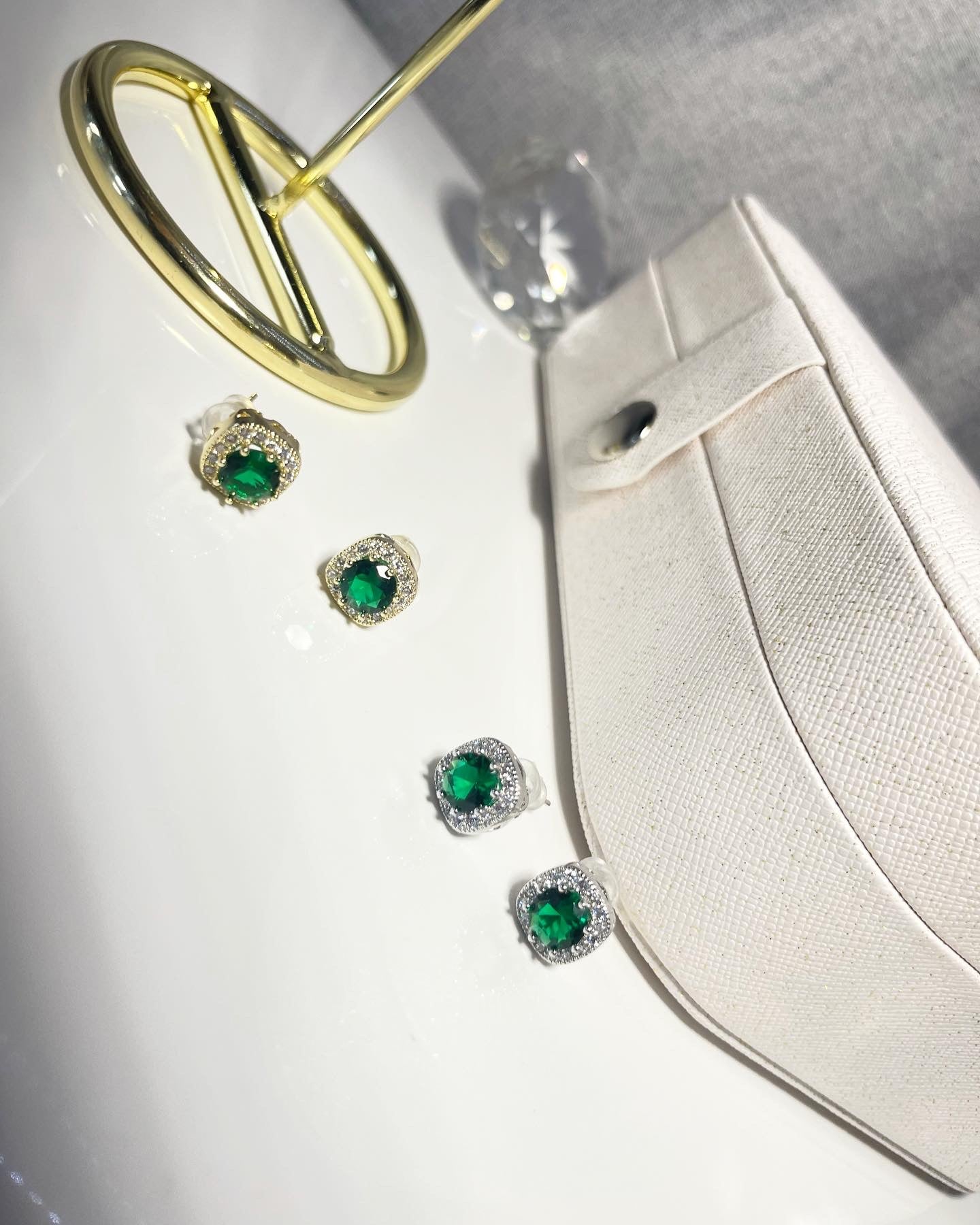 Обеци "Величие"