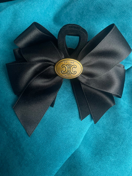 Кадифена шнола-панделка