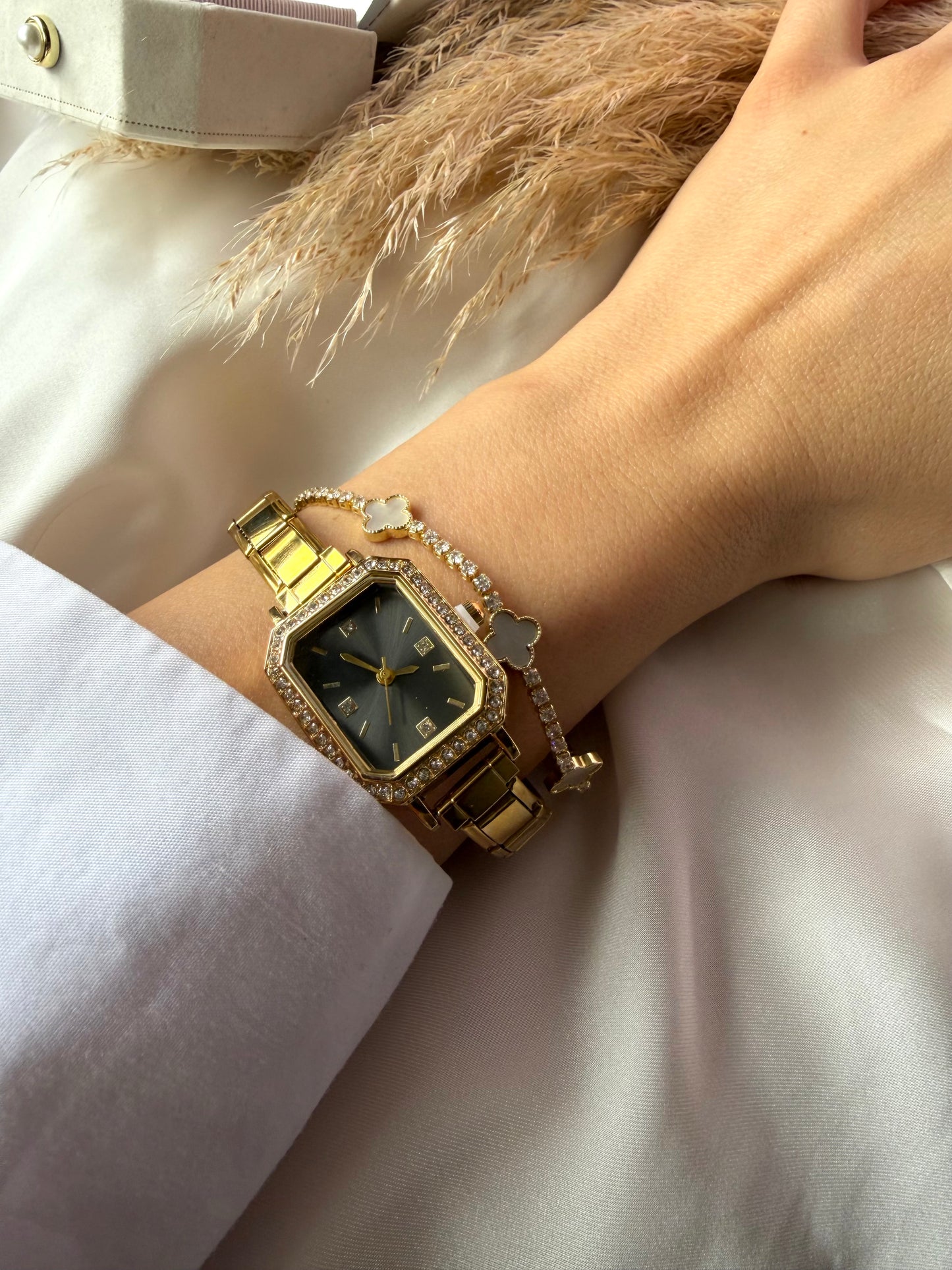 Часовник-гривна Luxury Gold