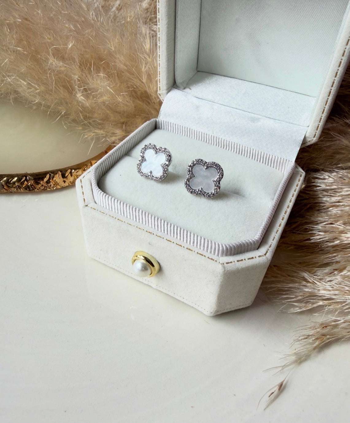 Обеци Mini Clover