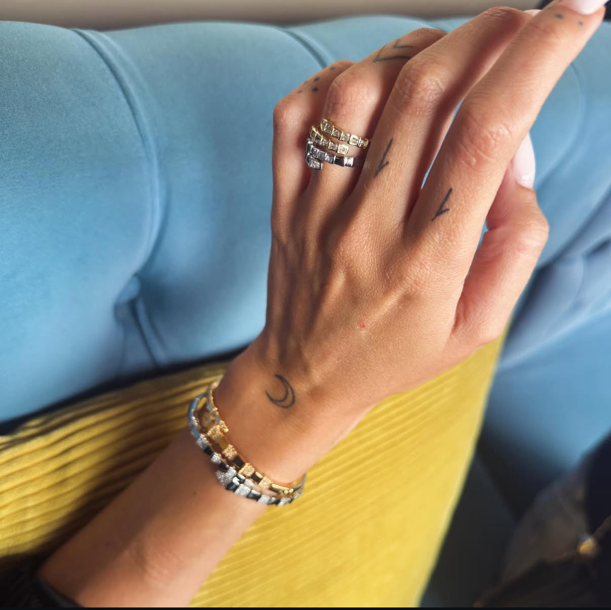 Гривна “Snake”