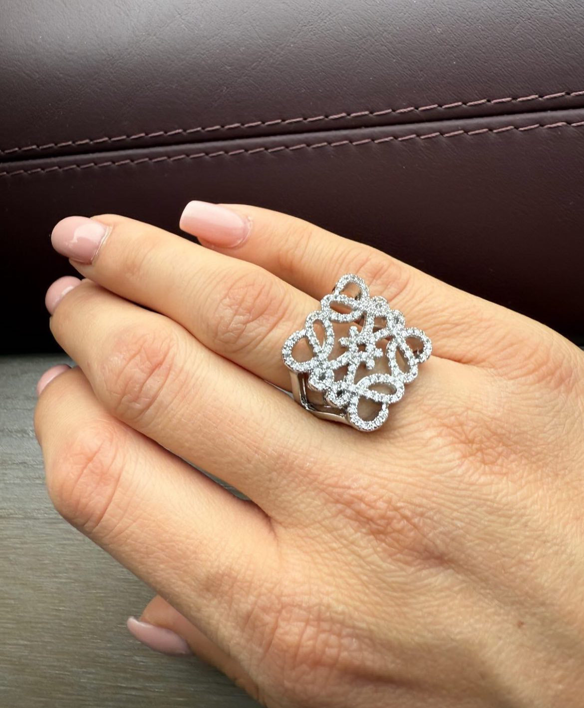 Пръстен “Love”