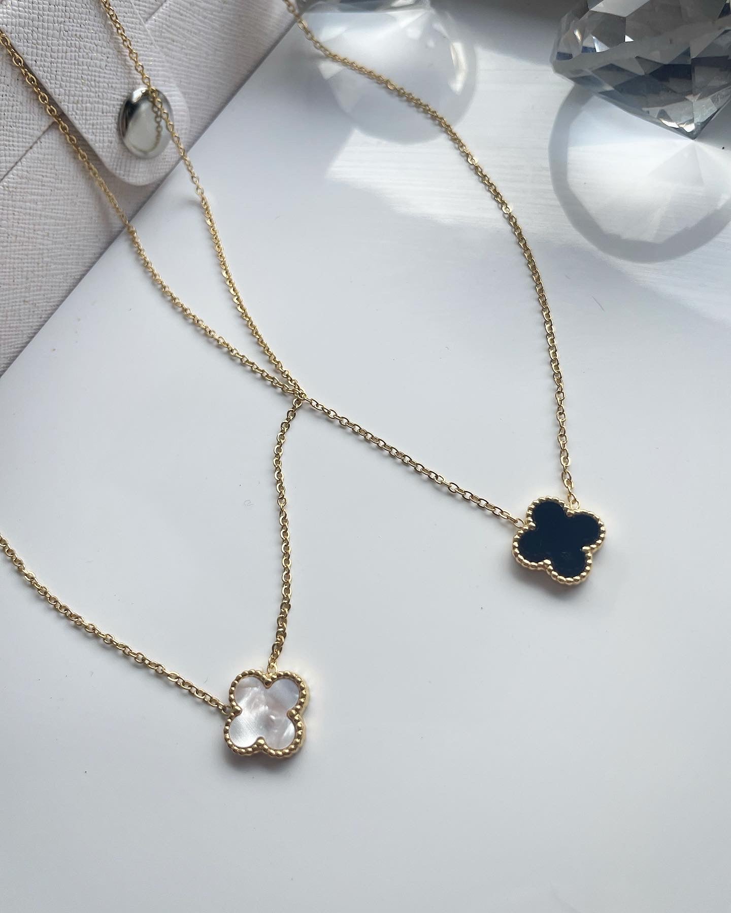 Колие с детелинка