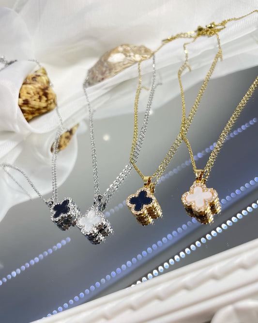 Колие с детелина